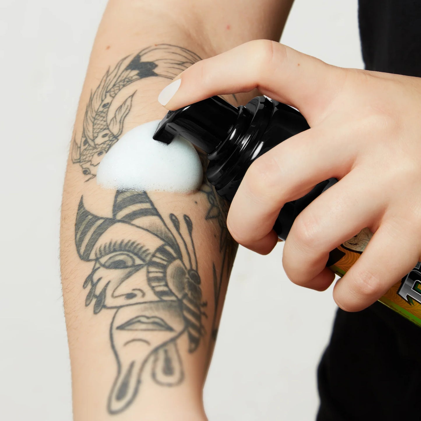 Professional tattoo cleansing foam for artists